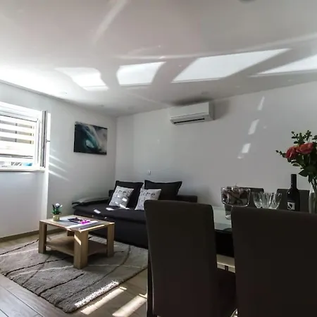 Wonderful Apartment Near City Center And Sea Split Extérieur photo