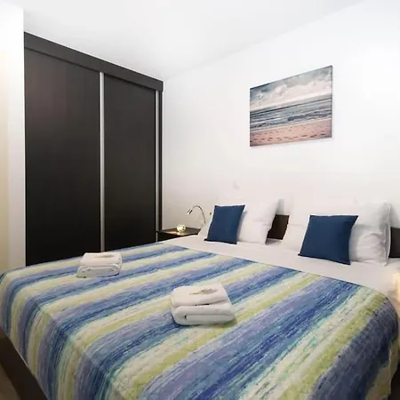 Wonderful Apartment Near City Center And Sea Split Extérieur photo